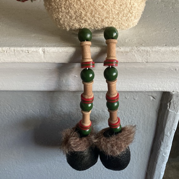 NWT- 19”x 9”-Precious Snowman ⛄️ Sitter Decoration w/ Wood Beaded Dangling Legs - Picture 6 of 16